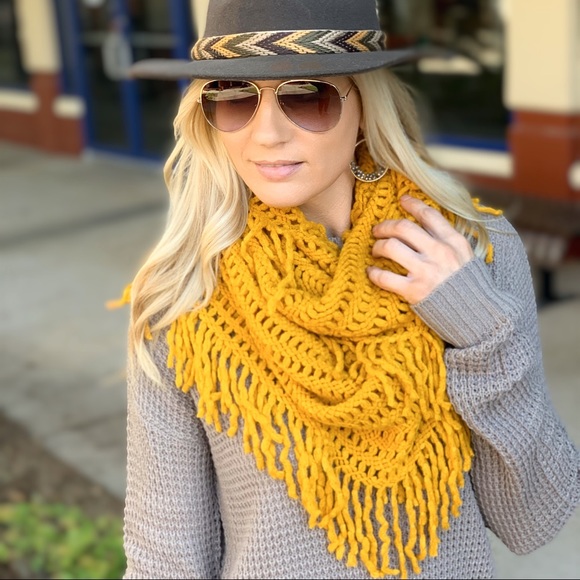 AUTUMN AIR INFINITY SCARF-MUSTARD - Picture 4 of 5